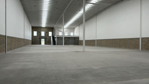 Bodega En Renta De 1,500 M2 En Tultepec