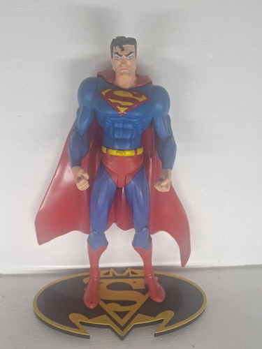 Figura Superman - Return Of Supergirl Series Dc Cómics (Usado)