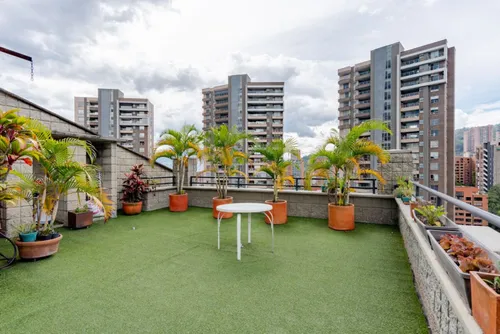 Apartamento En Venta En El Poblado. Cod V3479