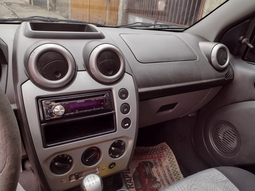 Imagem 4 de 11 de Ford Fiesta 2009 1.6 Fly Flex 5p 102 Hp
