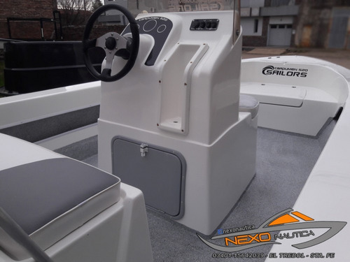 Lancha Tracker Cardumen 520 Consola Central Full - Sailors