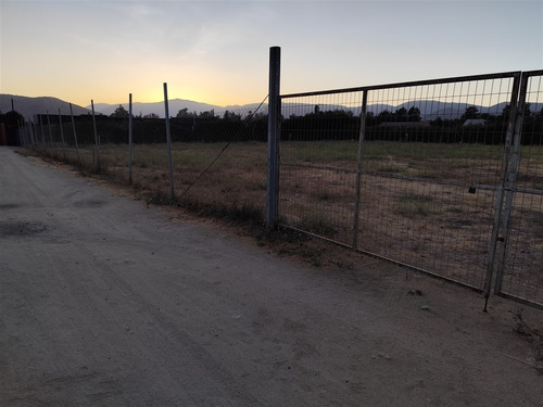 Terreno De M2 En Arriendo Con Cabaña