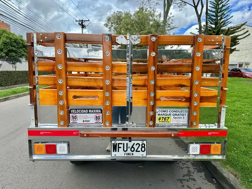 Nissan Frontier Np300 2.4 Mt 4x2 Estacas