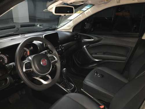 Fiat Cronos 1.8 16v Precision At6 Pack Premium 2018
