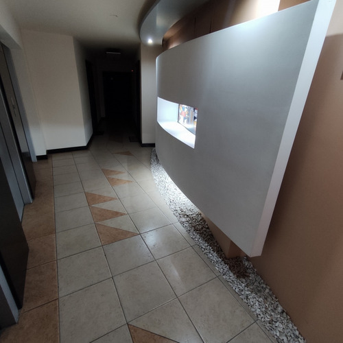 Imagen 15 de 18 de Apartamento En Venta. Tres Cruces. Monoambiente Con Garaje.