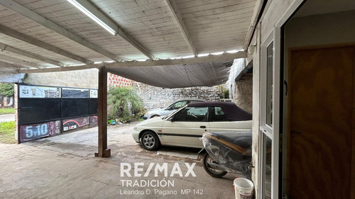 Casa Venta Dos Ambientes Con Patio, Resistencia