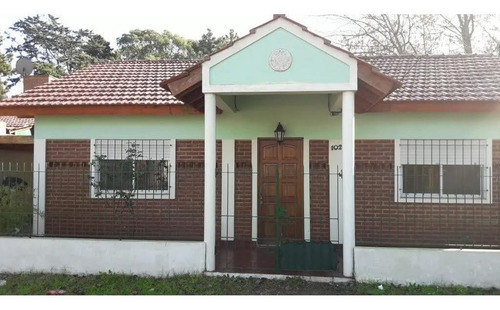 Imagen 4 de 13 de Chalet En Santa Teresita Barrio Parque Golf