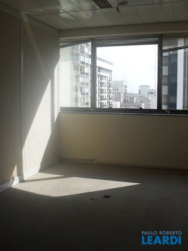 Conj. Comercial - Jardim América - Sp - 485367