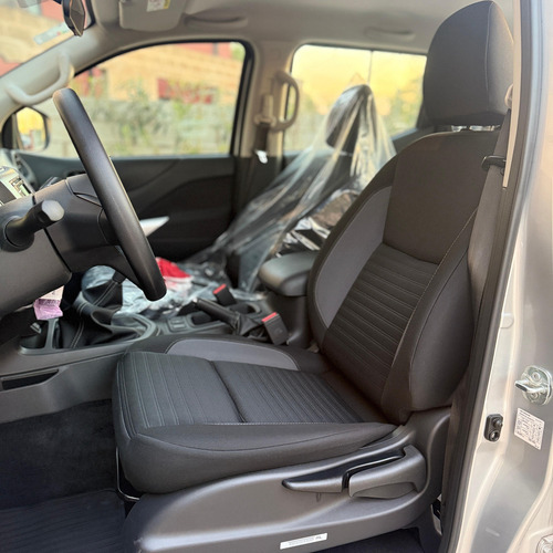 Nissan Frontier 2.3t S 4x4 Mt L22