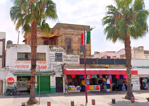 Casa En Venta Con Uso De Suelo Mixto Colonia Villa