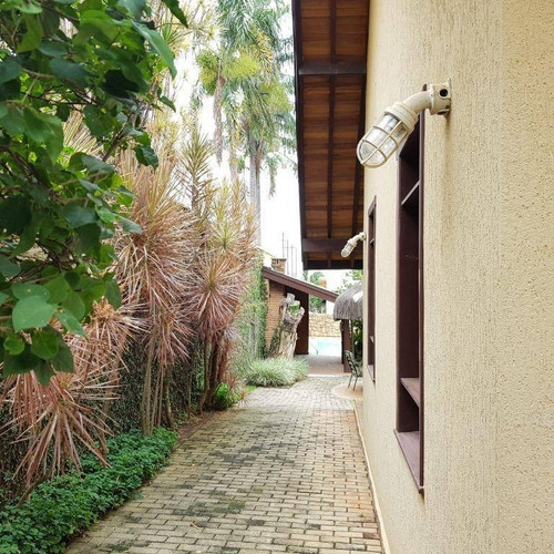 Imagem 8 de 26 de Casa Espetacular Com Quadra, Piscina E Muito Verde, Terreno De 1121 M² ! - Ca1024