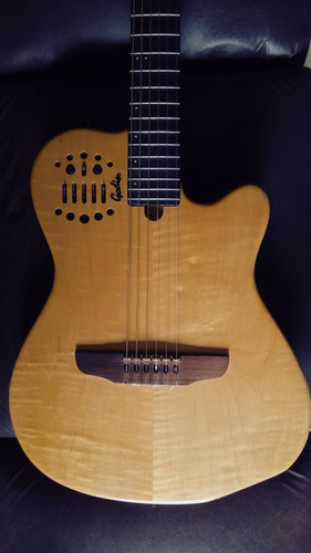 Guitarra Godín