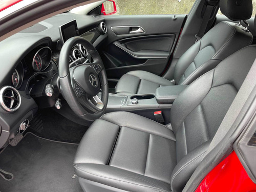 Imagen 11 de 14 de Mercedes-benz Clase Cla 2018 1.6 200 Cgi Sport At