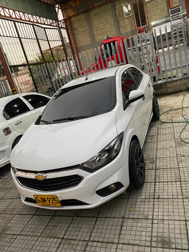 Chevrolet Onix 1.4 Lt