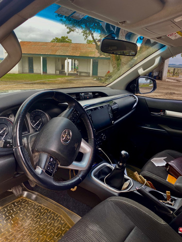 Toyota Hilux 2.8 Tdi Cd Srv 4X4 Mt