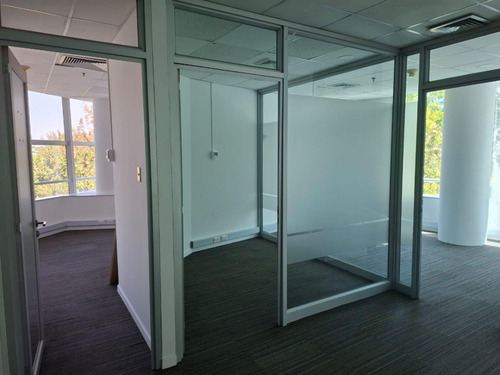 Oficina 182m2 Bien Ubicada En Ricardo Lyon Con Providencia