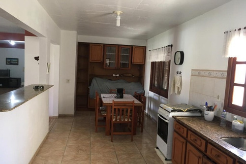 Imagem 4 de 7 de Casa À Venda Em Xangri-lá - Ca00987 - 34955933
