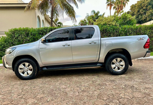 Toyota Hilux 2.8 Tdi Srv Cab. Dupla 4x4 Aut. 4p