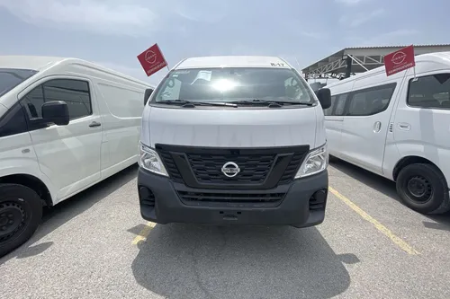 Nissan Urvan 2.5 Panel Amplia Aa Paquete Seguridad Mt