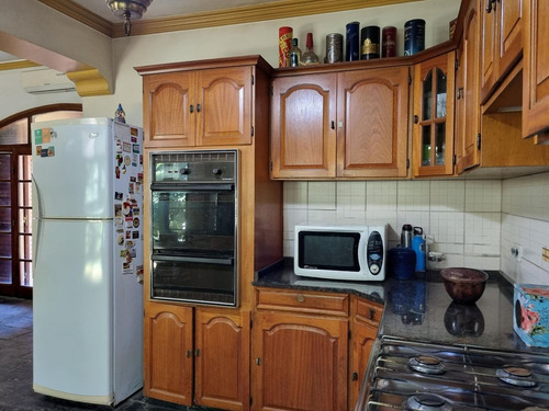 Casa En Arturo Illia 1068
