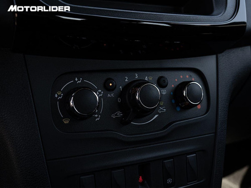 Imagen 21 de 25 de Renault Nuevo Sandero Life 1.0 0km | Permuta / Financia