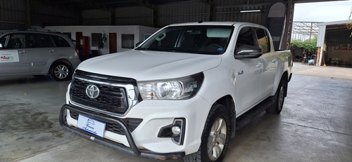 Toyota Hilux 2.8 D/cab 4x4 Sr