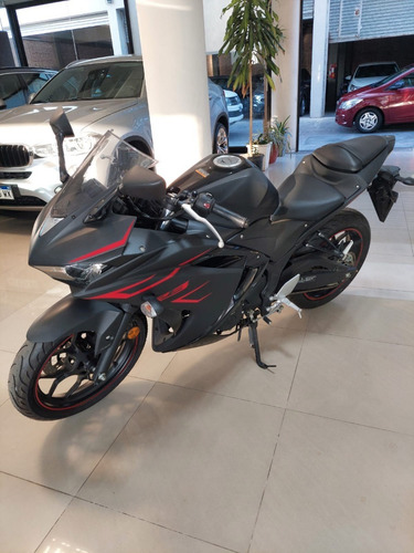 Imagen 3 de 9 de Yamaha R3