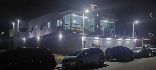 Casa Temporada 13-99137-6870, 13-97407-1016, 5 Suites