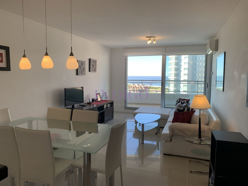 Imagen 4 de 26 de Departamento De 3 Dormitorios, Con Excelente Vista A La Playa Brava, Full Amenities.