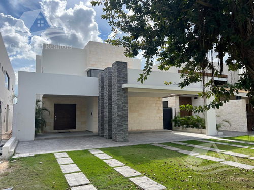 Casa En Venta Lagos Del Sol Cancún