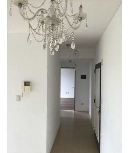 Imagen 6 de 8 de Departamento Con 1 Dormitorio En Edificio Altos De Zárate
