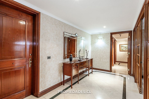 Venta Depto. 3 Dorm. + Servicio Las Condes - Escuela Mil