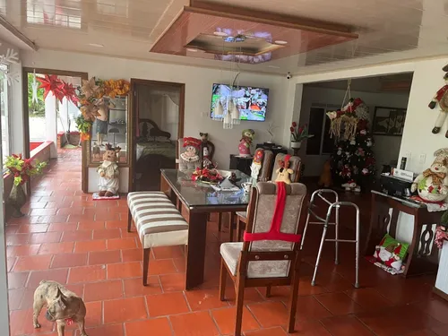 4.000 Mts Cuadradosdos Casasprincipal Con Tres Cuartos C