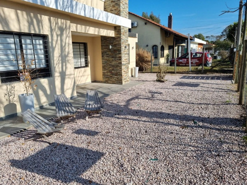 Imagen 4 de 30 de Casa Totalmente Reciclada En Las Toscas 982lt