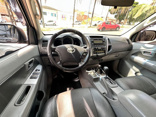 Toyota Hilux CD SRV D4-D 4x4 3.0 TDI Diesel Aut