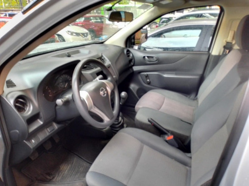 Imagen 3 de 8 de Nissan Np300 2020 2.5 Pick-up Dh Aa Pack Seg Mt
