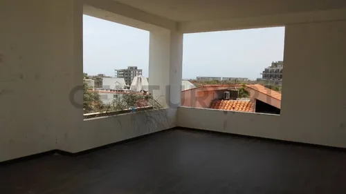 Amplia Casa En Construcción