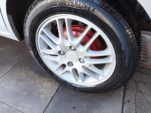 Ford Fiesta 1.6 Ambiente 2005 Con Gnc