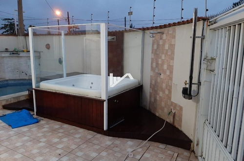 Imagem 7 de 9 de Linda Casa A 1.500 Metros Do Mar Com Hdromassagem E Piscina