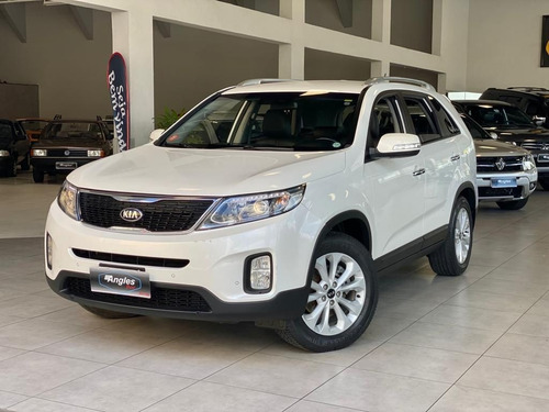 Imagem 2 de 20 de Kia Sorento 2.4 Ex 4x2 16v