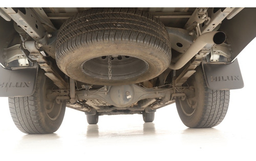 Imagen 19 de 20 de Toyota Hilux Srx 2.8 Dc 4x2 At