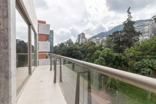 Apartamento En Venta En El Chicó. Cod V11727