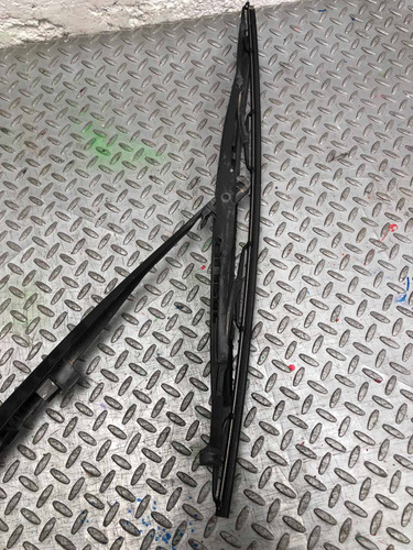 Brazo Limpiaparabrisas Izq Bmw 320 I Aut V6 2.2 98/2007 (Usado)