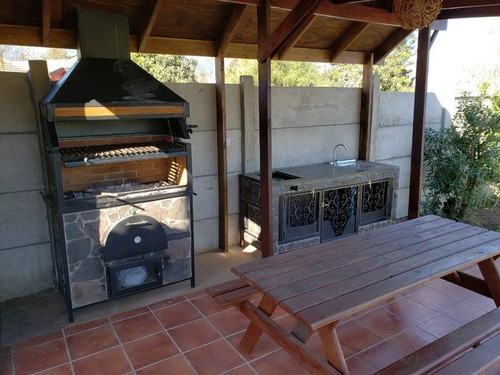 Se Vende Casa Con Piscina En Olmue, General Carlos Prieto