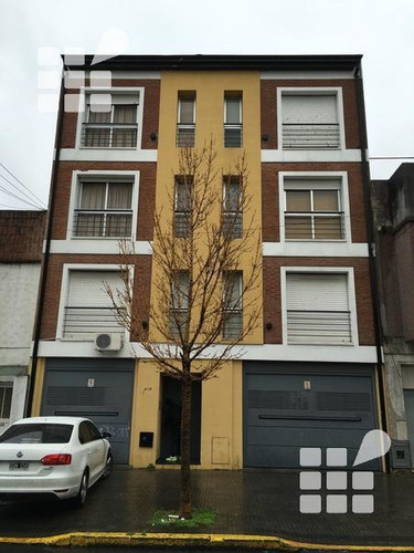Imagen 1 de 13 de Departamento - La Plata