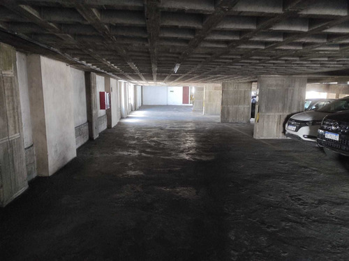 Imagen 1 de 6 de Cochera En Venta