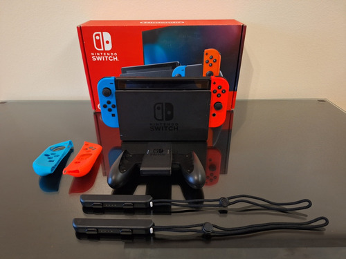 Consola Nintendo Switch 32gb + 128gb M.ext+s.mario+kirbystar