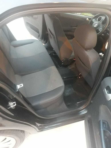 Volkswagen Voyage 2014 1.6 Vht Trend Total Flex I-motion 4p