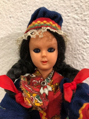 Antigua Muñeca Trajes Tradiciones Laponia- Finlandia - 49 -