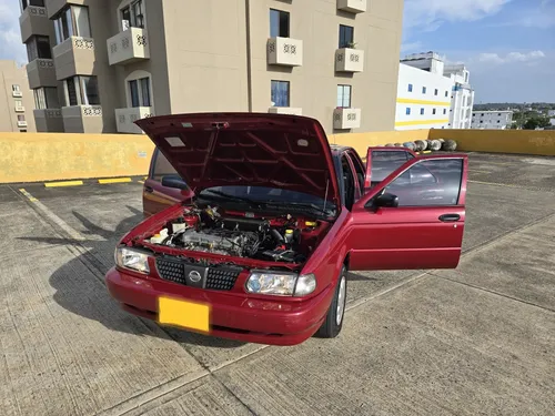Nissan Sentra 1.6 B13 Lujo